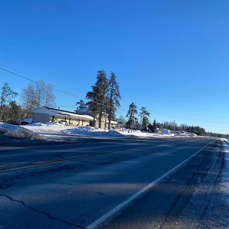 Pine Ridge Motel Timmins Zewnętrze zdjęcie