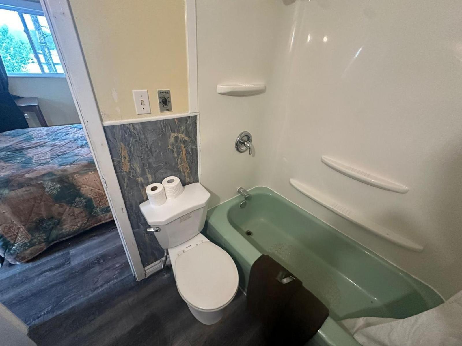 Pine Ridge Motel Timmins Zewnętrze zdjęcie