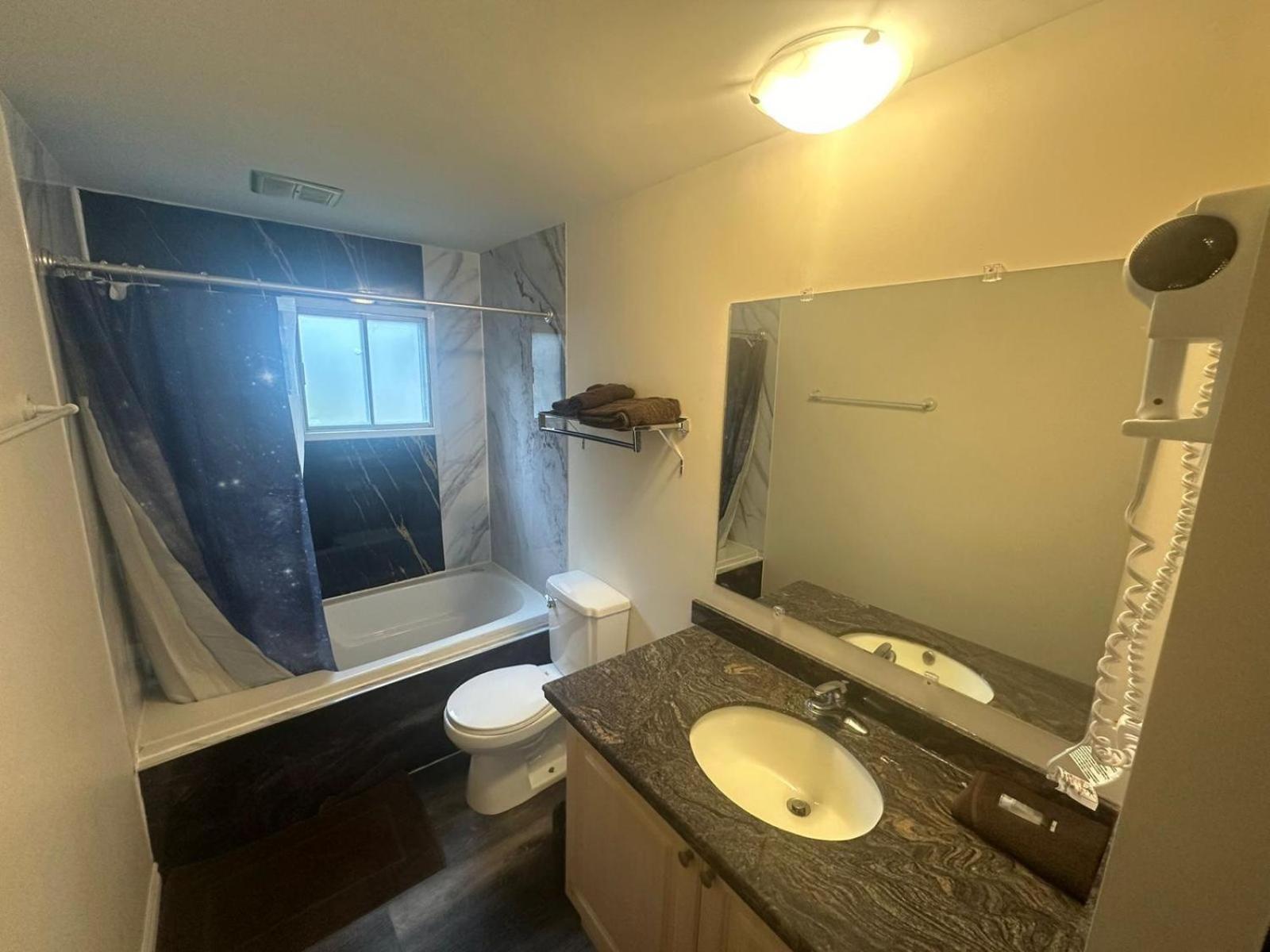 Pine Ridge Motel Timmins Zewnętrze zdjęcie