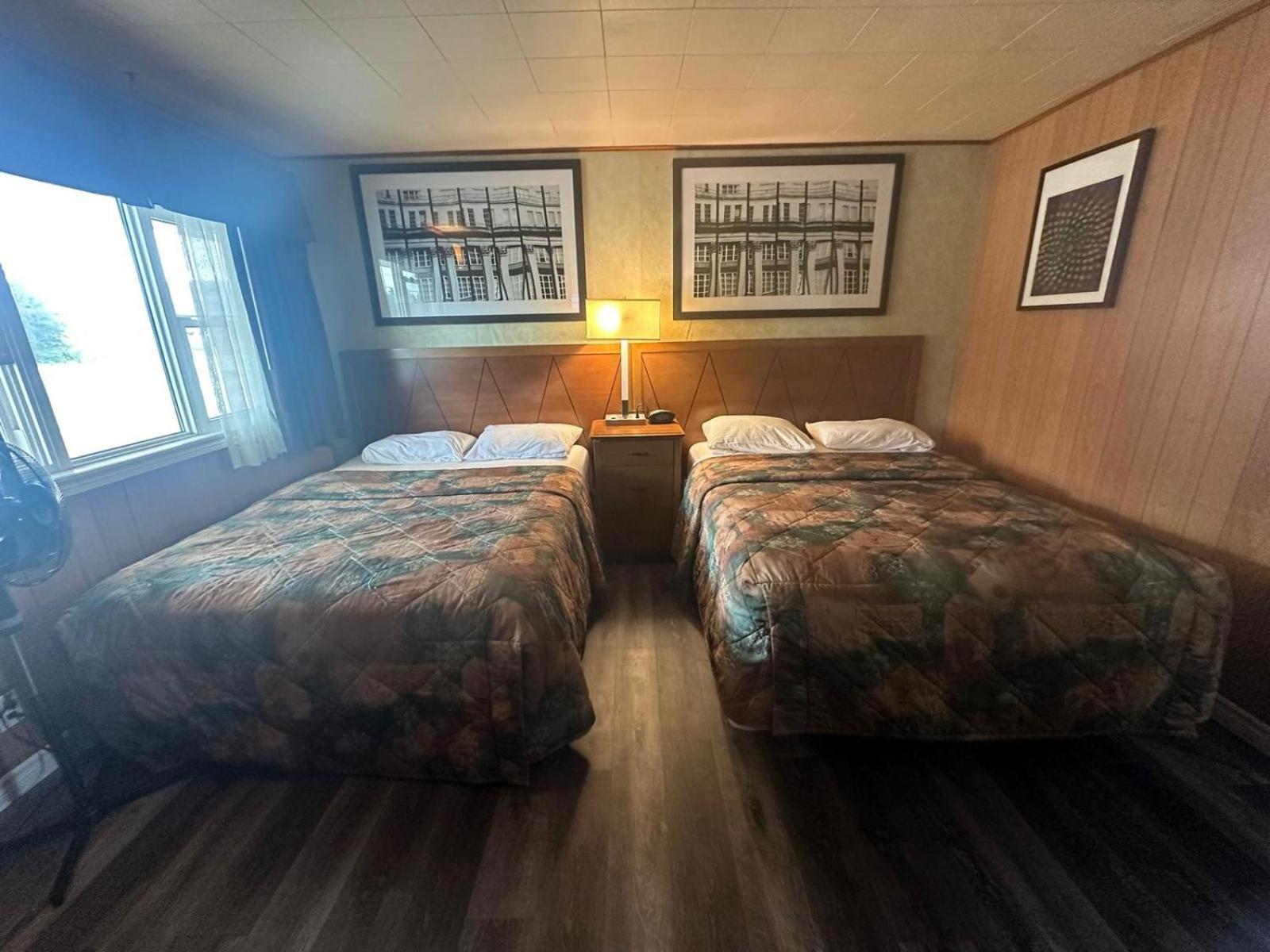 Pine Ridge Motel Timmins Zewnętrze zdjęcie