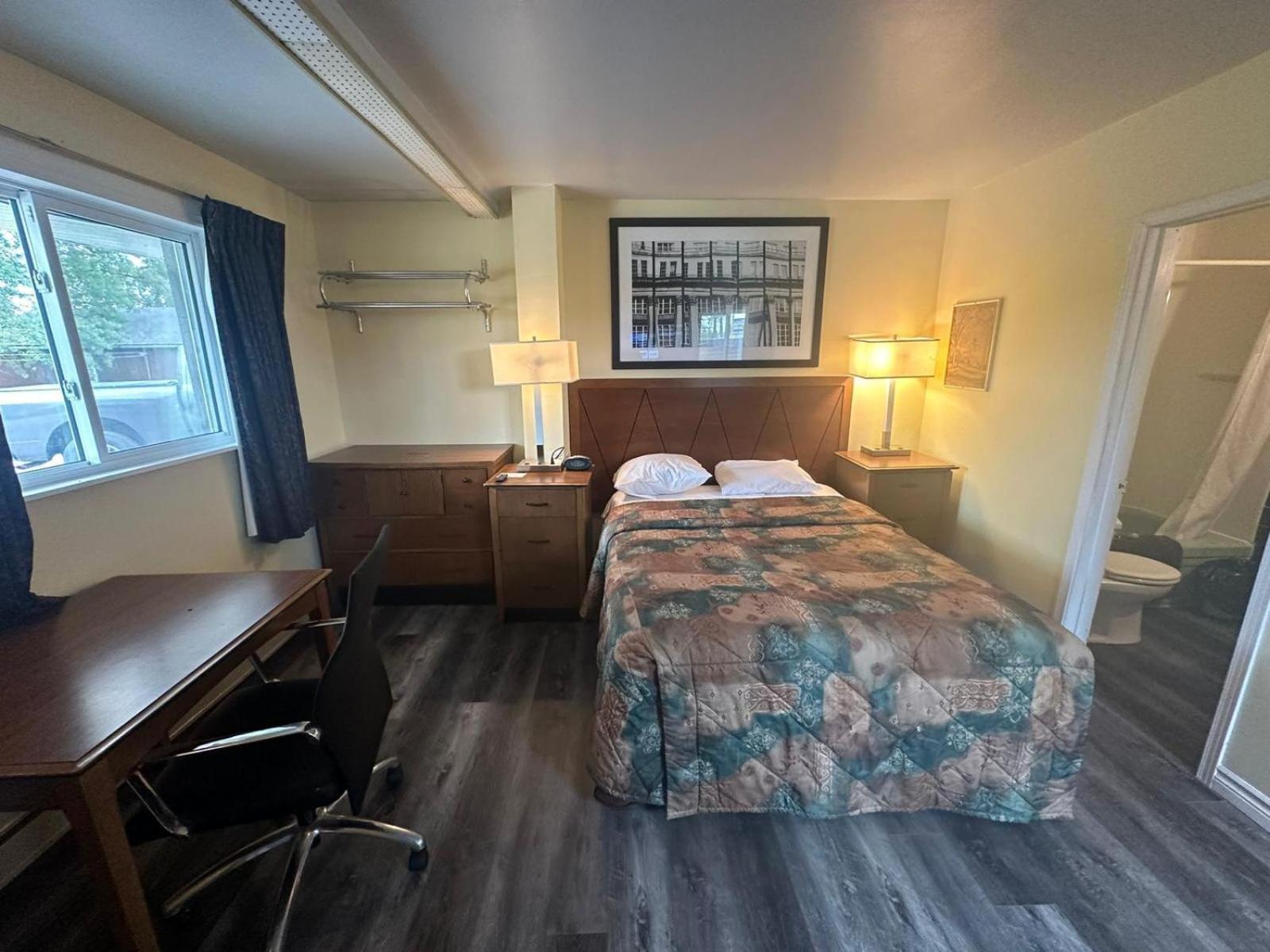 Pine Ridge Motel Timmins Zewnętrze zdjęcie